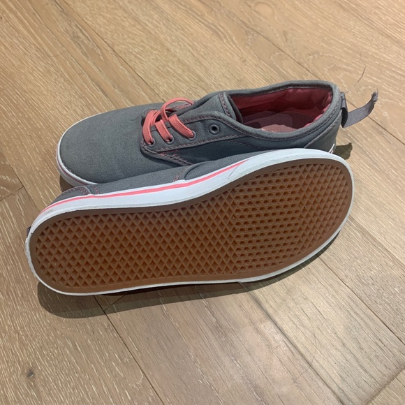 Girls Slip On Vans - Picture 3 of 5